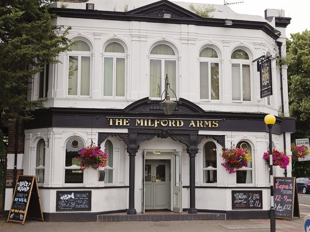 The Milford Arms Hotel Hounslow Exterior photo